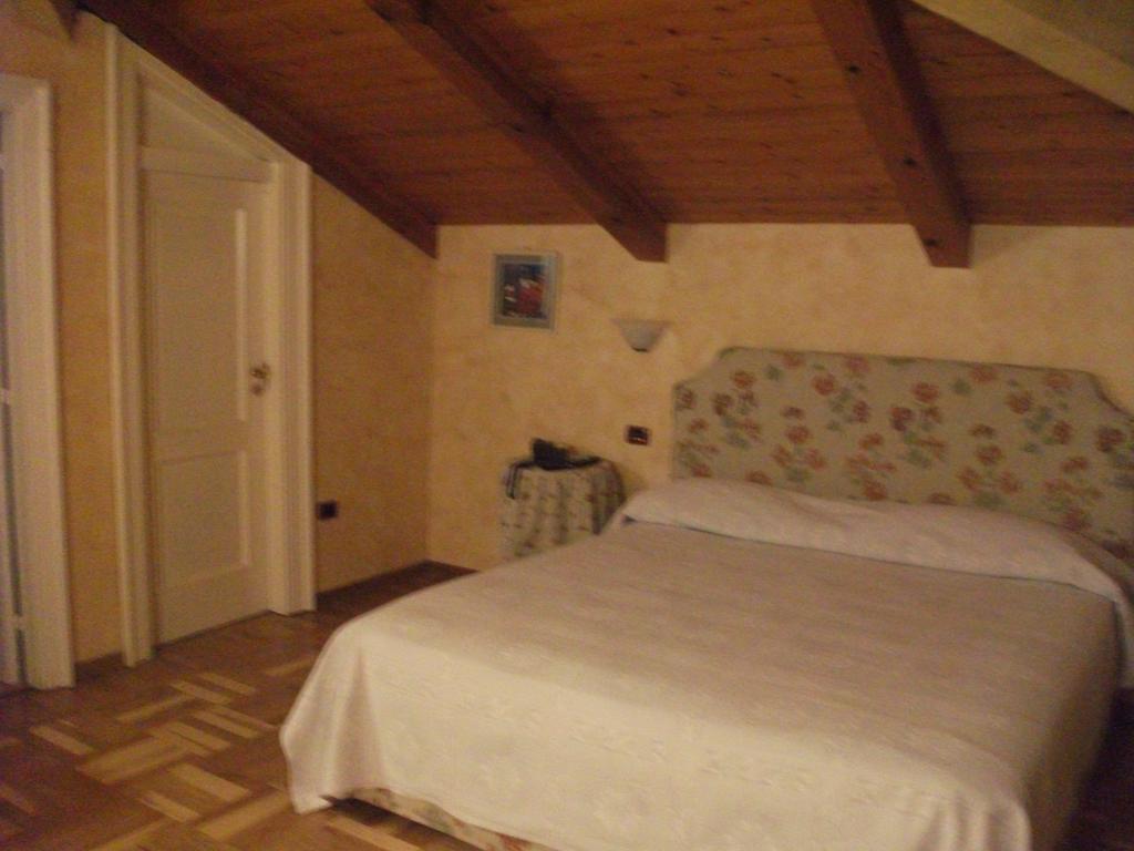 Villa Marcello Казерта Номер фото